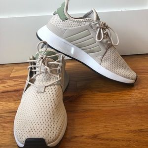 RARELY USED ADIDAS SNEAKERS